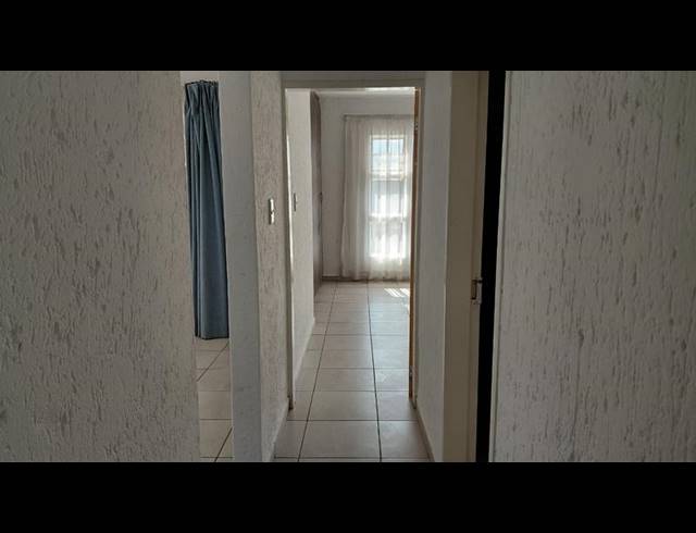 2 BEDROOM TOWNHOUSE FOR SALE IN MULBARTON